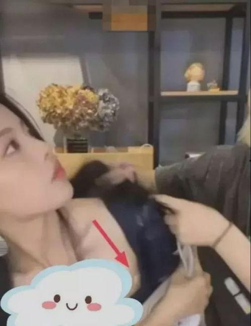 国产内衣在线播放视频,在线播放视频带你领略时尚风采